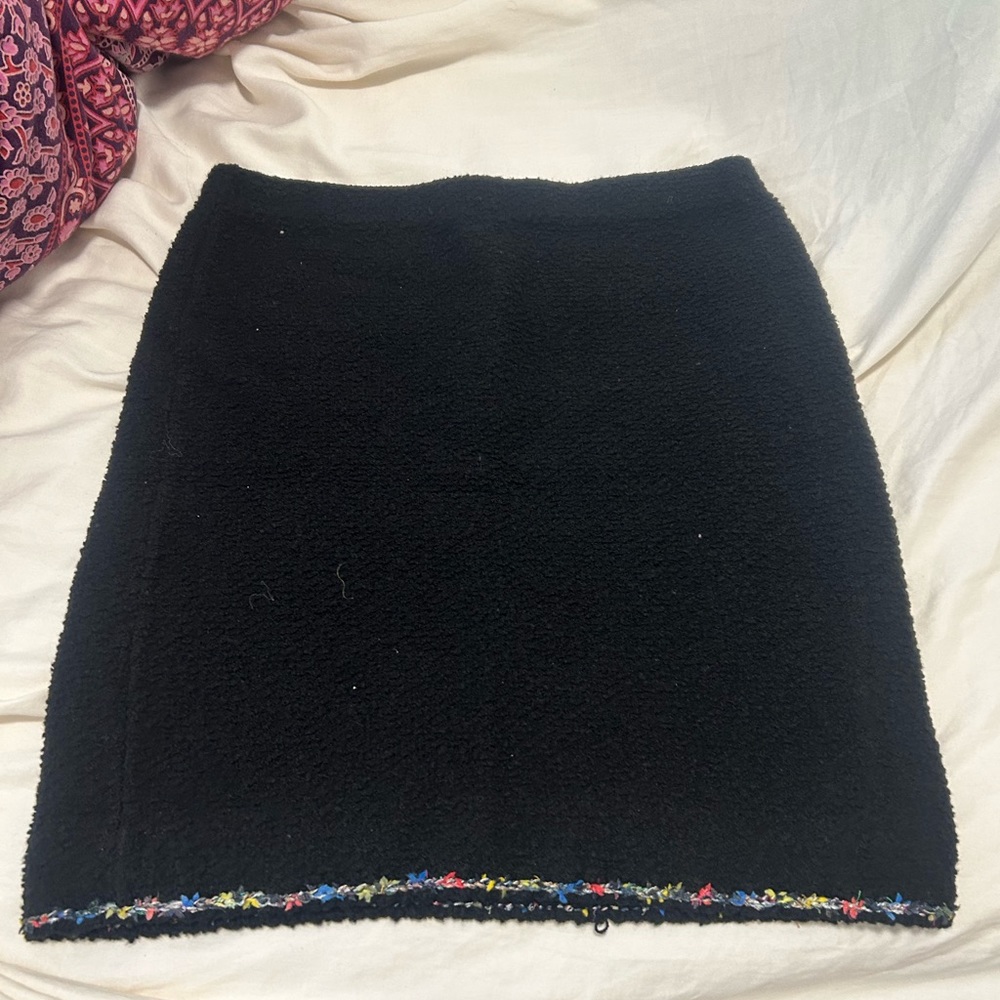 Dunollie Loom Black Pencil Skirt